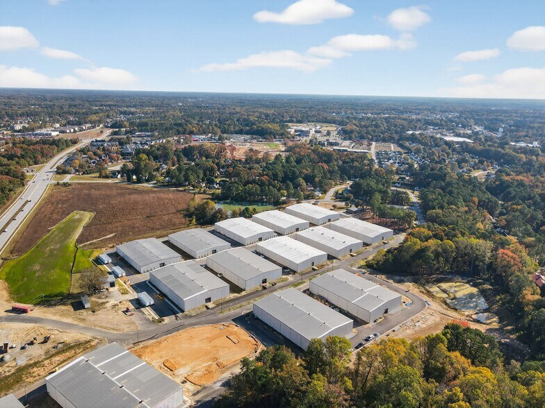 More Photos Of 1001 Bridge St, Fuquay Varina Unknown For Lease