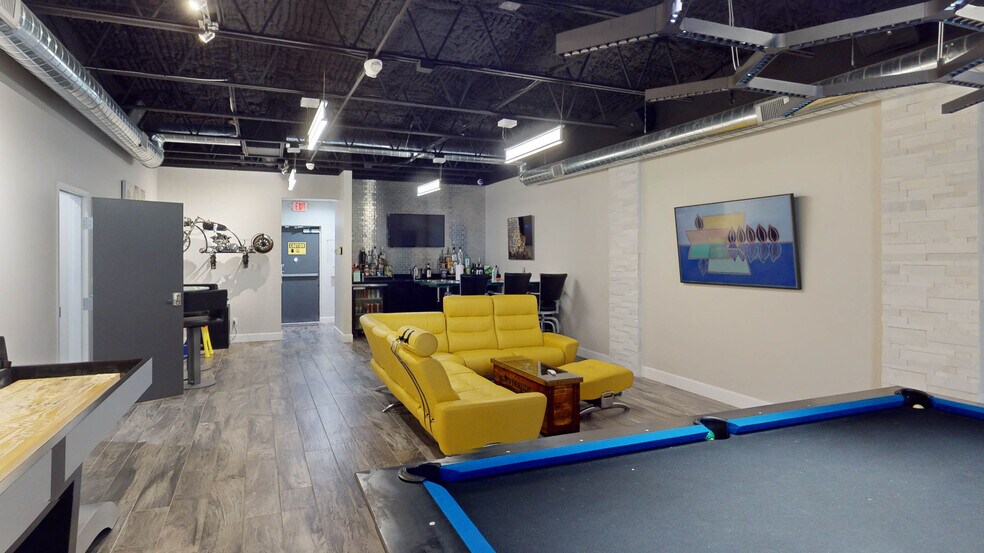 More Photos Of 800 Formosa Ave, Winter Park Freestanding For Sale