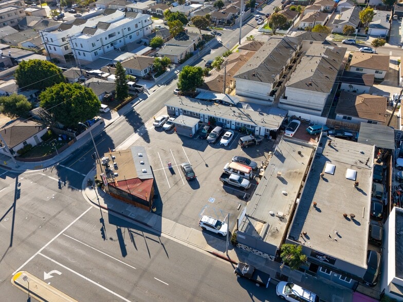 More Photos Of 4610-4612 Manhattan Beach Blvd, Lawndale Warehouse For Sale