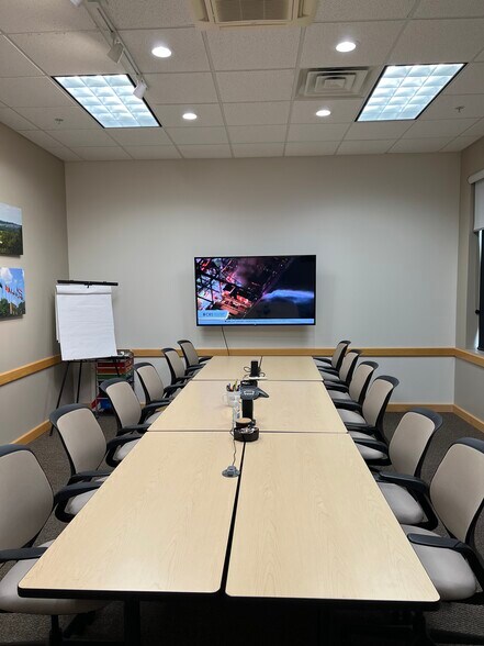 More Photos Of 8711 Windsor Pky, Johnston Office For Sale