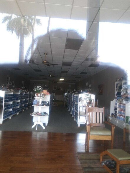More Photos Of 1501-1505 West Olive Ave, Burbank General Retail For Lease
