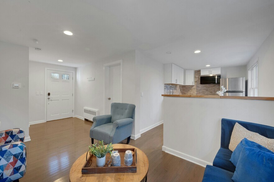More Photos Of 4 Whitney Street Ext, Westport Office Residential For Sale