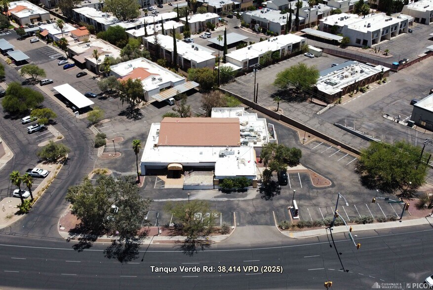 Primary Photo Of 6350 E Tanque Verde Rd, Tucson Restaurant For Sale