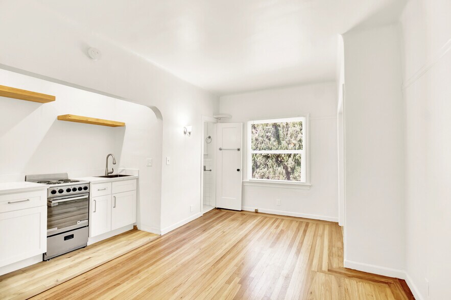 More Photos Of 1517 17th St, Sacramento Apartments For Sale