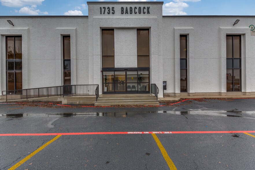 Primary Photo Of 1735 Babcock Rd, San Antonio Office For Lease