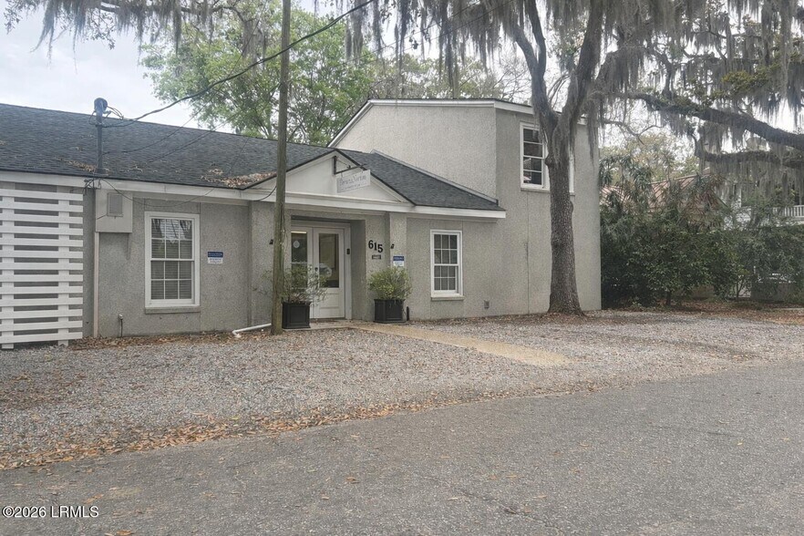 More Photos Of 701 Carteret St, Beaufort Office For Lease