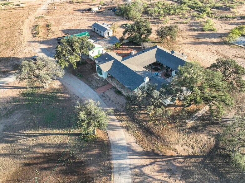 More Photos Of 2070 SW Loop 338, Odessa Specialty For Lease