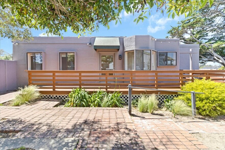 More Photos Of 182 El Dorado St, Monterey Medical For Sale