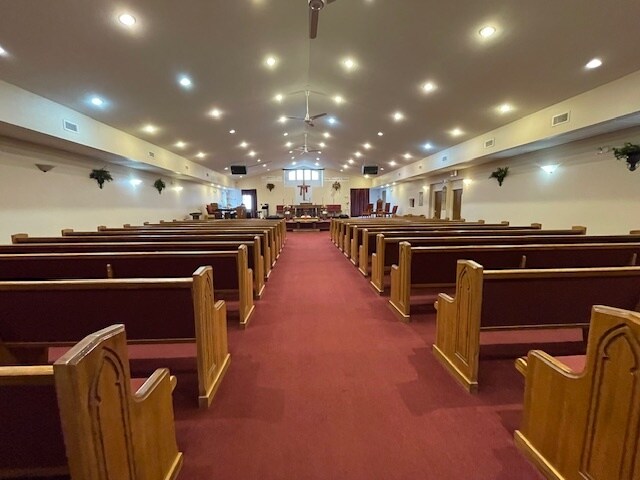 More Photos Of 901 N Prospect Ave, Springfield Freestanding For Sale