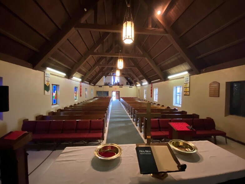 More Photos Of 6601 Sherman St, Houston Lodge Meeting Hall For Sale