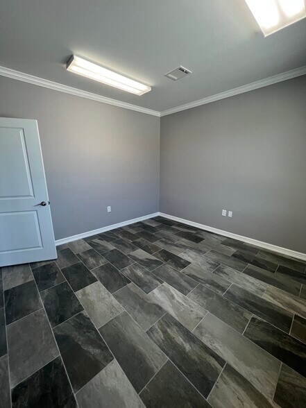 More Photos Of 2743 Smith Ranch Rd, Pearland Loft Creative Space For Sale