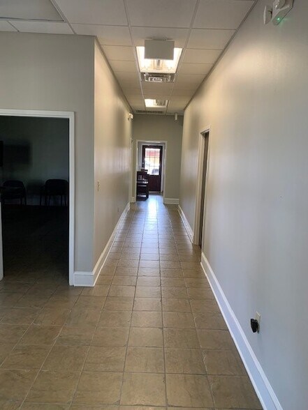 More Photos Of 5702 Mancuso Ln, Baton Rouge Medical For Lease