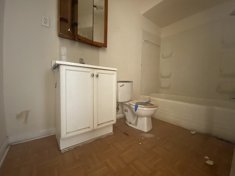 More Photos Of 233-241 E 115th St, Chicago Storefront Retail Residential For Sale