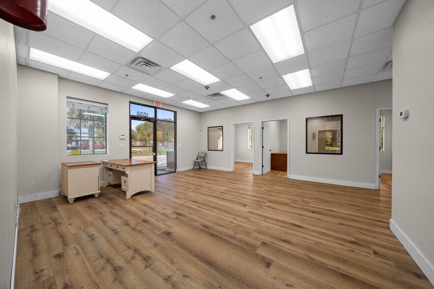 More Photos Of 1056 NE 16th St, Ocala Industrial For Lease