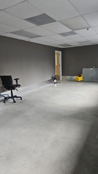 More Photos Of 1071 Delsea Dr, Westville Self Storage For Lease