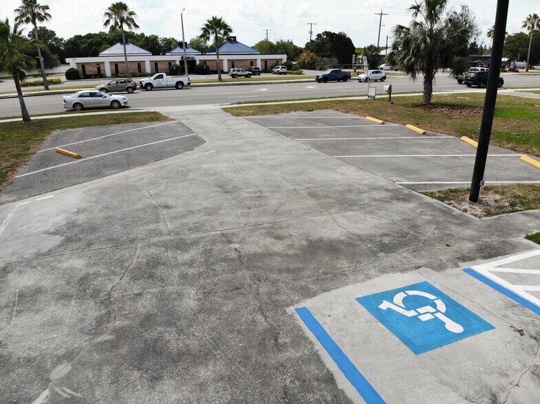 More Photos Of 1005 N Church Ave, Mulberry Medical For Lease