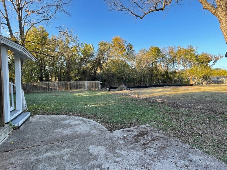 More Photos Of 613 Central Texas Expy, Lampasas Multifamily For Sale