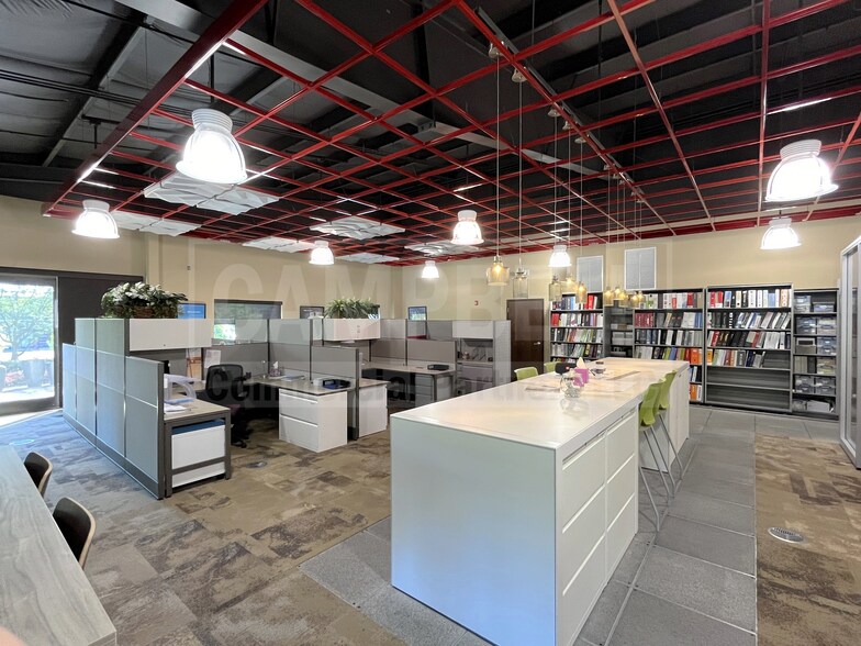 More Photos Of 7813 Derry St, Harrisburg Warehouse For Lease