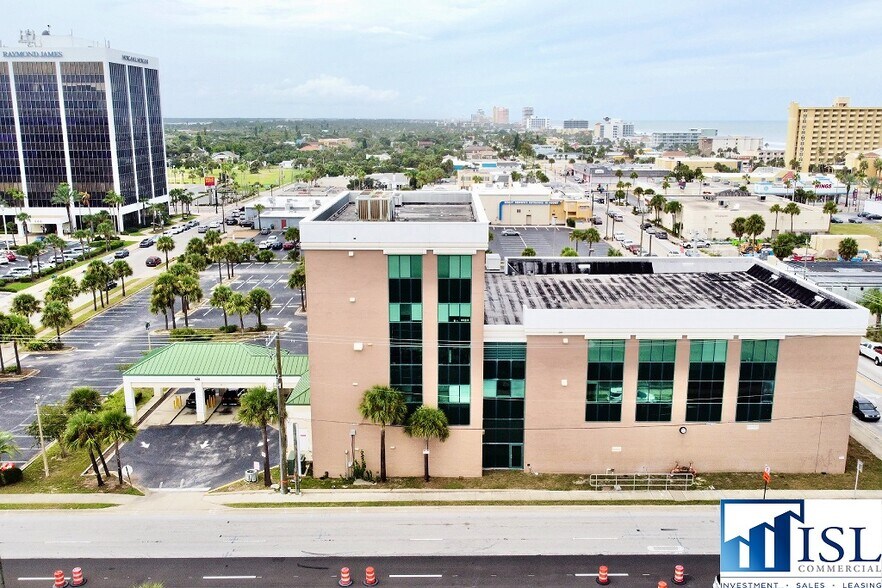 More Photos Of 501 N Grandview Ave, Daytona Beach Medical For Sale