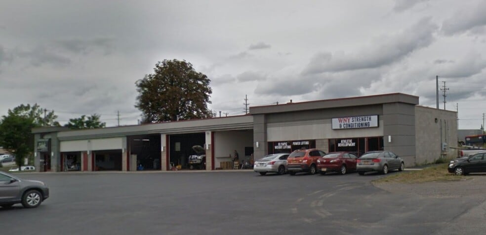 More Photos Of 3944 Broadway St, Depew Service For Sale