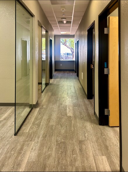 More Photos Of 8765 W Kelton Ln, Peoria Office For Lease