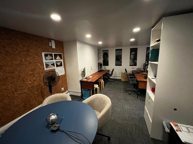 More Photos Of 33 Bond St, New York Loft Creative Space For Lease