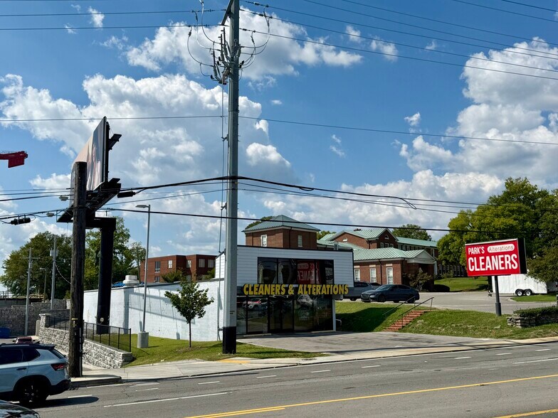More Photos Of 3707 Hillsboro Pike, Nashville Storefront Retail Office For Sale