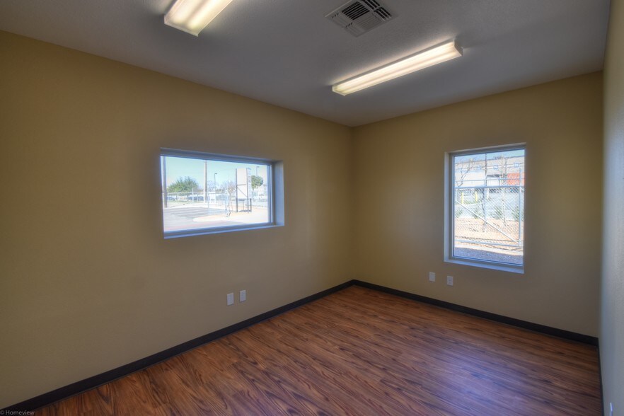 More Photos Of 5731 Rittiman Plz, San Antonio Warehouse For Lease
