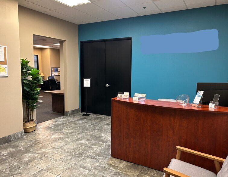 More Photos Of 50 S Stephanie St, Henderson Office For Lease