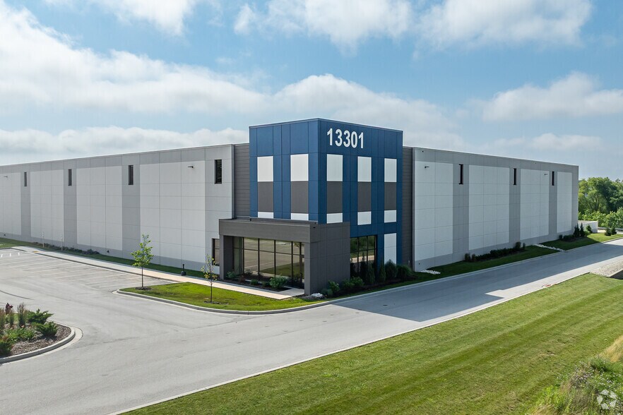 More Photos Of 13301 4 Mile Rd, Caledonia Warehouse For Lease