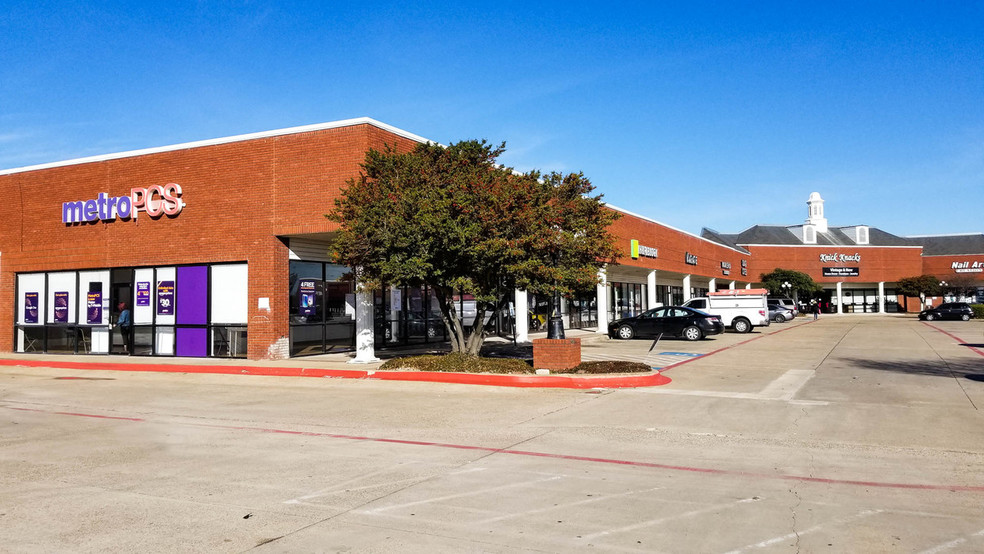 Primary Photo Of 211-215 W Camp Wisdom Rd, Duncanville Unknown For Lease