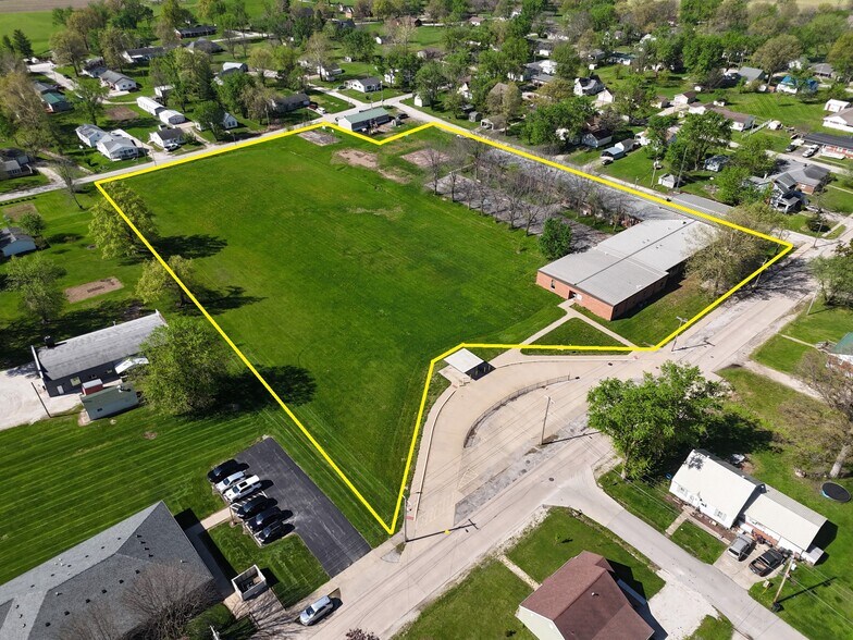 More Photos Of 111 W College Ave, Shelbina Schools For Sale
