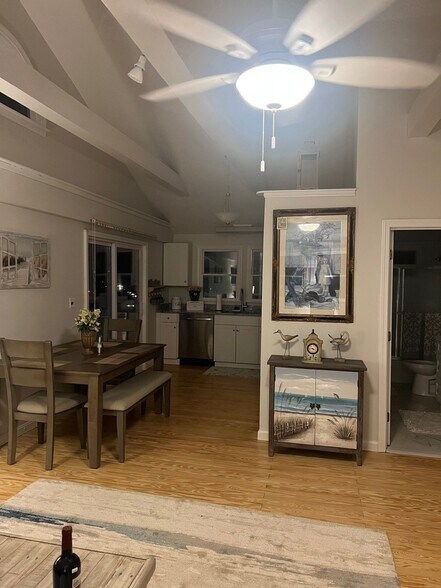 More Photos Of 574 Main St, Hyannis Storefront Retail Residential For Sale