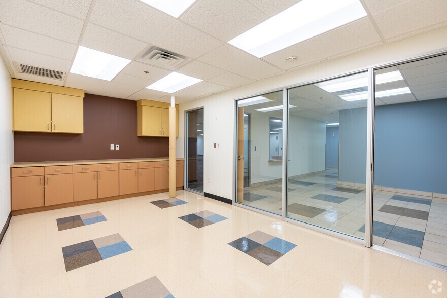 More Photos Of 421 S Glendora Ave, West Covina Medical For Lease