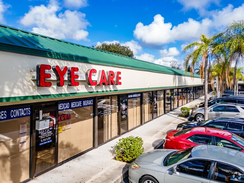 More Photos Of 701 S State Rd 7, Plantation Unknown For Lease