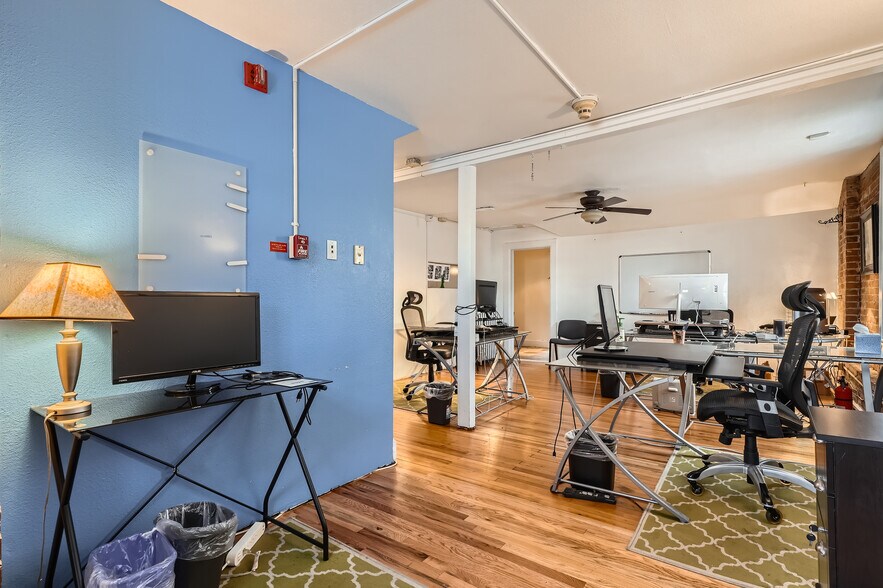 More Photos Of 940 Logan St, Denver Office For Lease