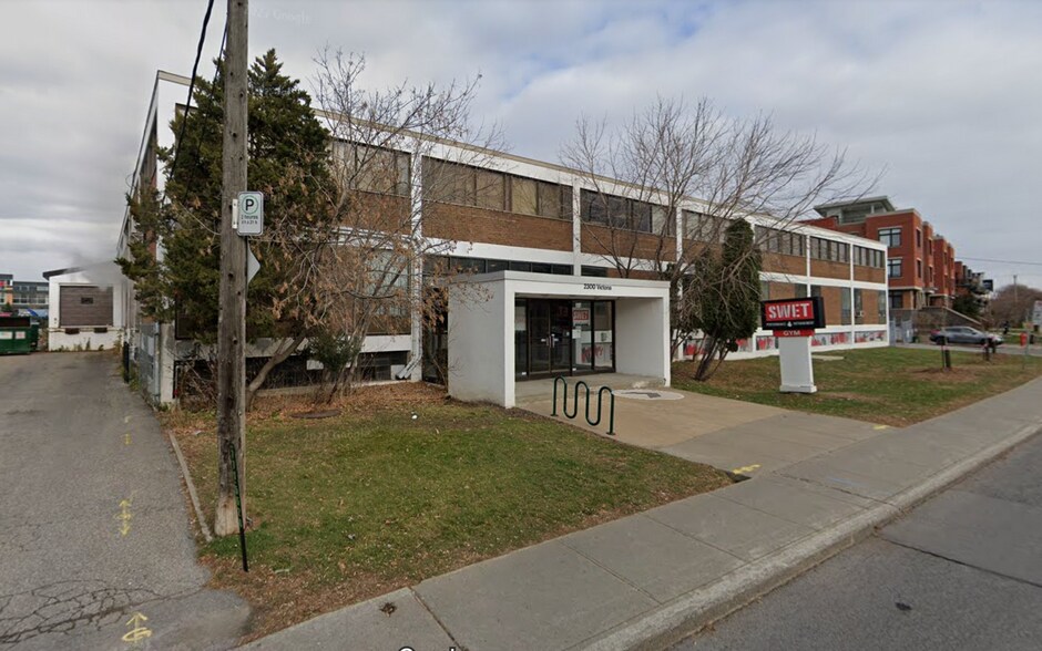 2300 Victoria Rue, Lachine, QC H8S 1Z3 Industrial For Lease
