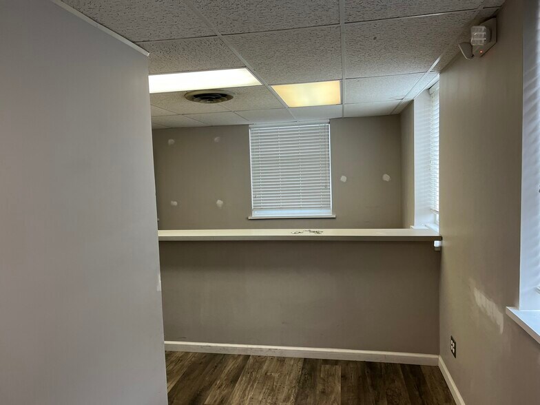 More Photos Of 2241 Hilton Rd, Ferndale Medical For Lease