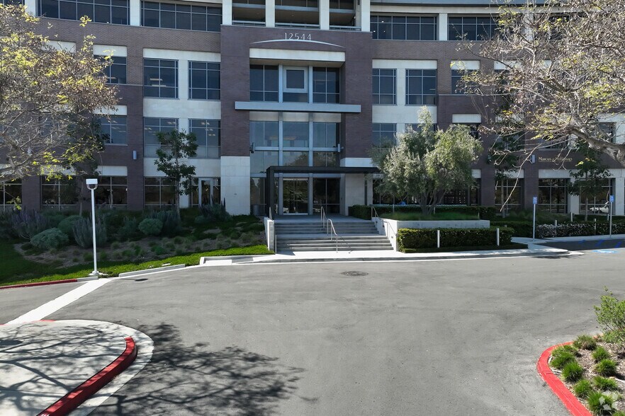 More Photos Of 12544 High Bluff Dr, San Diego Coworking Space