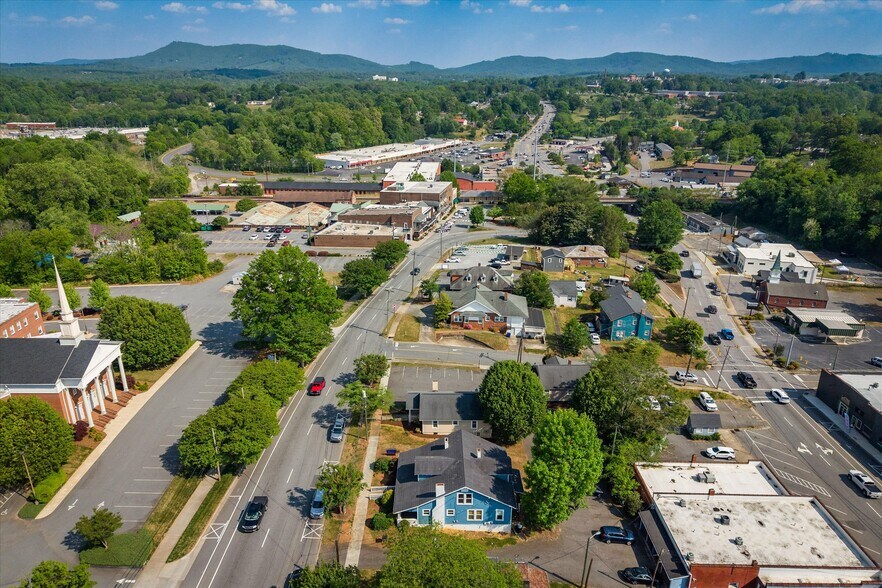 More Photos Of 408 S Green St, Morganton Specialty For Sale