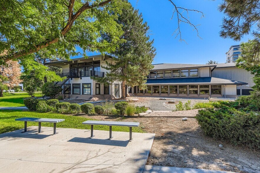 More Photos Of 5420 S Quebec St, Englewood Medical For Lease