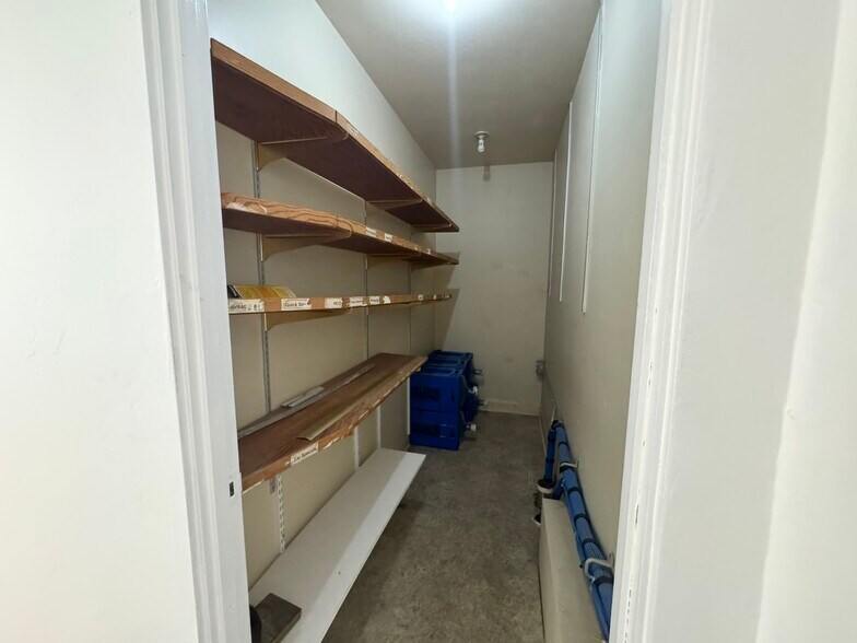 More Photos Of 13350 Big Basin Way, Boulder Creek Medical For Lease