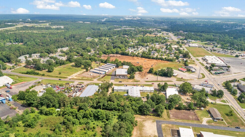 More Photos Of 10352 Atomic Rd, North Augusta Flex For Sale