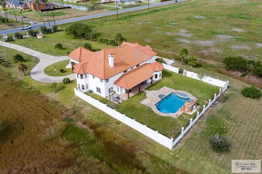 More Photos Of 25219 Bass Blvd, Harlingen Lodge Meeting Hall For Sale