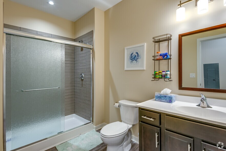 More Photos Of 133 W Pittsburgh Ave, Milwaukee Apartments For Lease