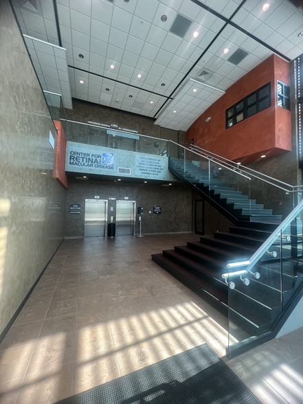 More Photos Of 250 Avenue K SW, Winter Haven Medical For Lease