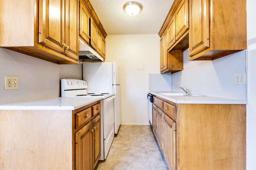 More Photos Of 1707-1717 Greenwood St, San Angelo Apartments For Sale