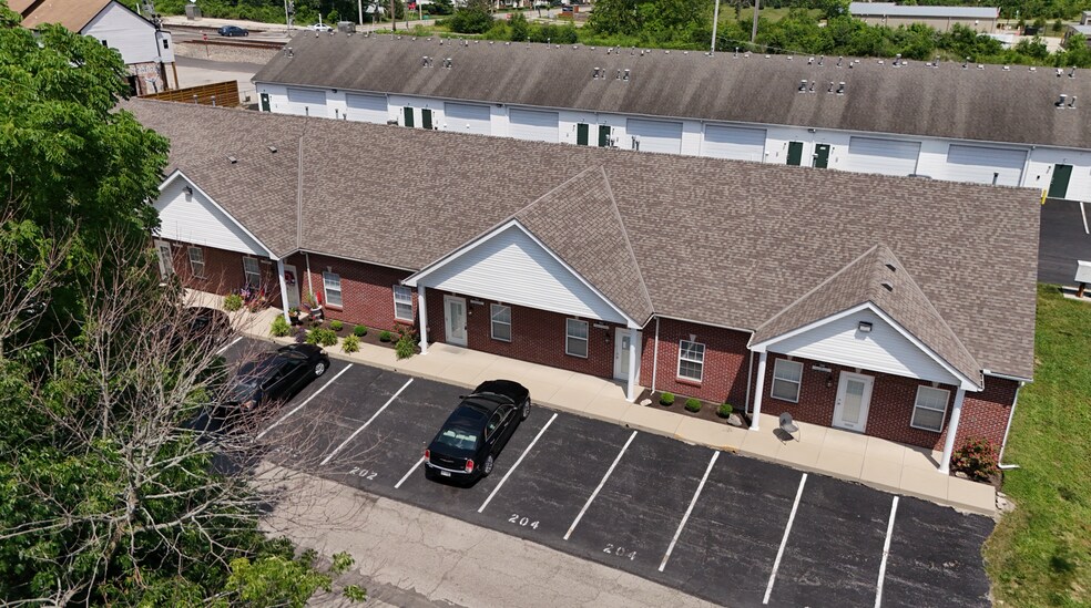 More Photos Of 7909-7925 Station St, Columbus Flex For Lease