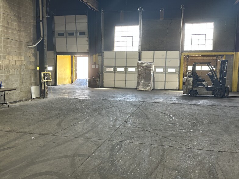 More Photos Of 6120 N Detroit Ave, Toledo Warehouse For Sale