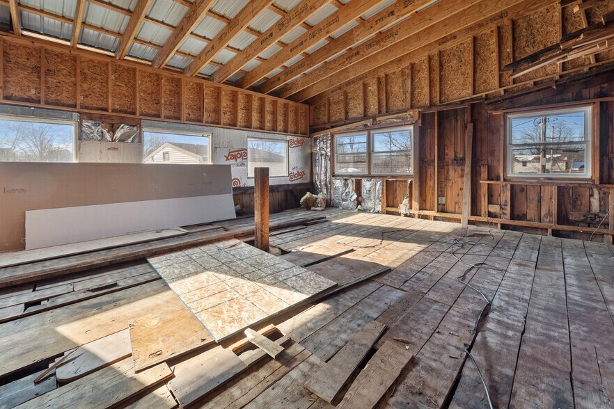 More Photos Of 5346 Canal St, Durhamville Storefront Retail Residential For Sale